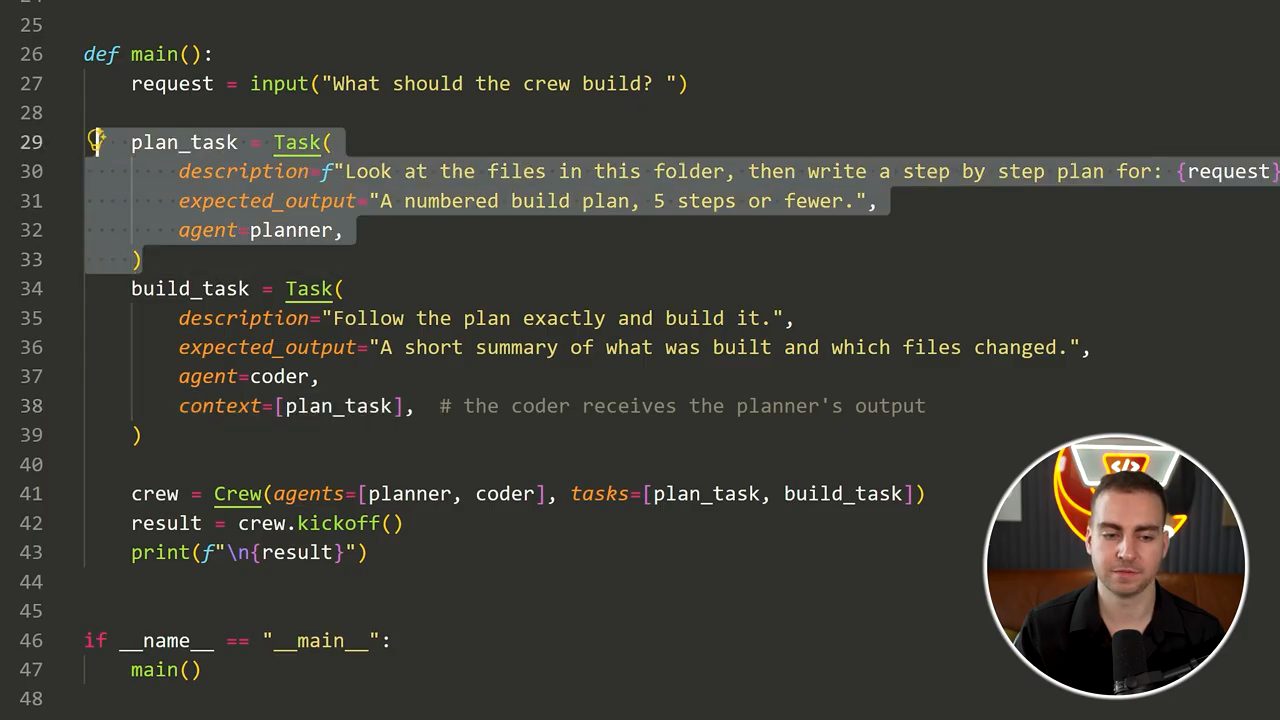 Code hàm main của crew.py với plan_task, build_task có context=[plan_task] và Crew hai agent