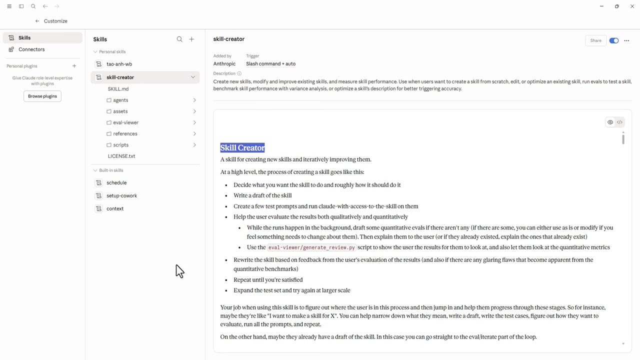 Trang Customize, mục Skills của Claude đang mở skill-creator