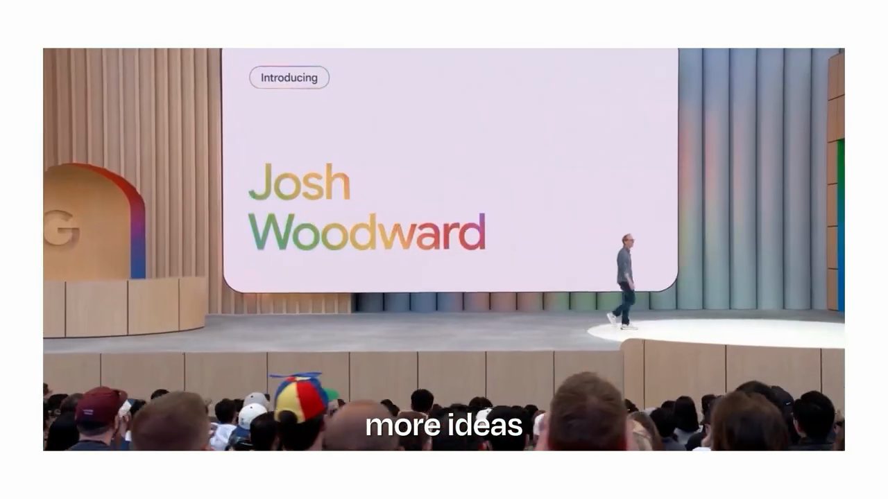 Josh Woodward bước ra sân khấu lớn, màn hình phía sau ghi Introducing Josh Woodward