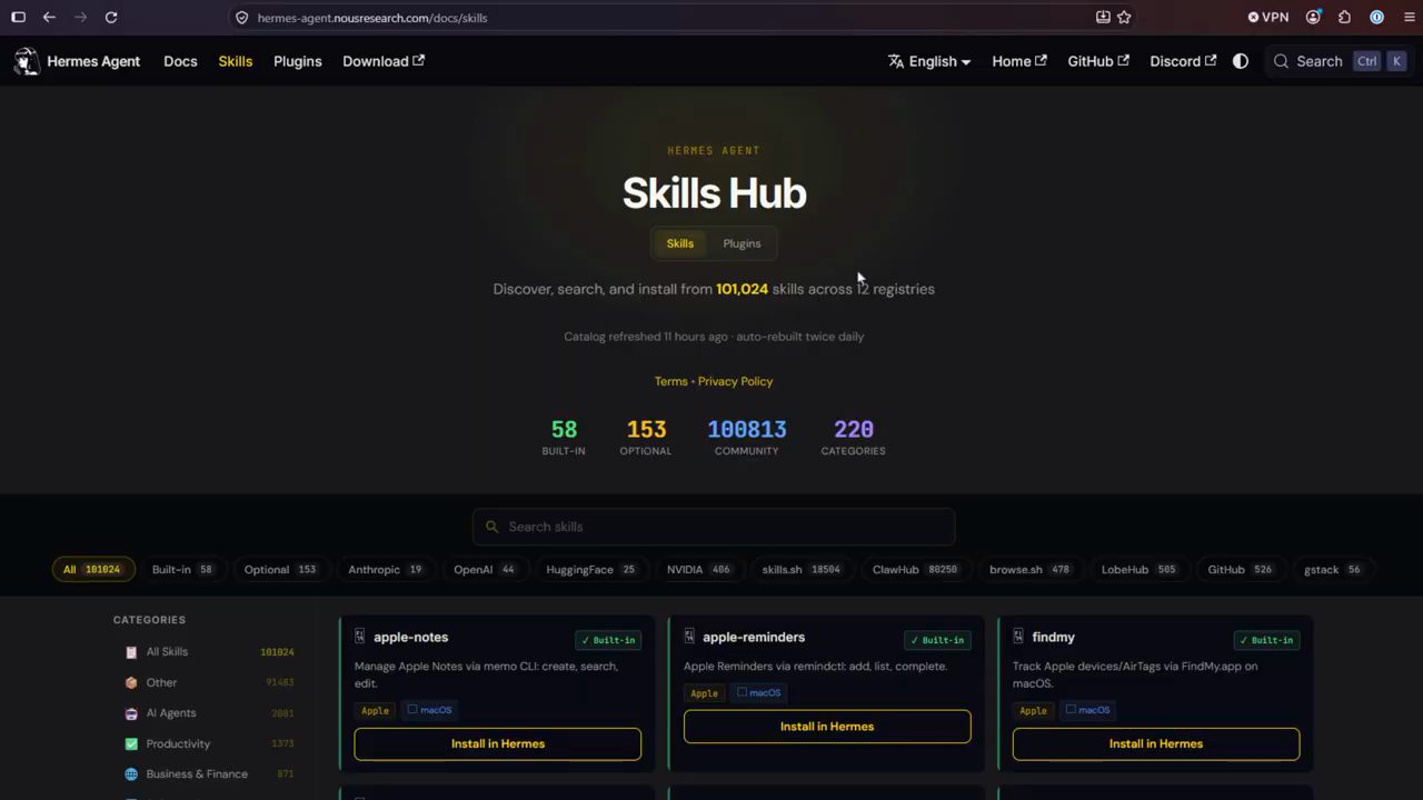 Trang Skills Hub của Hermes Agent với ô tìm kiếm, bộ lọc theo nguồn và các thẻ skill