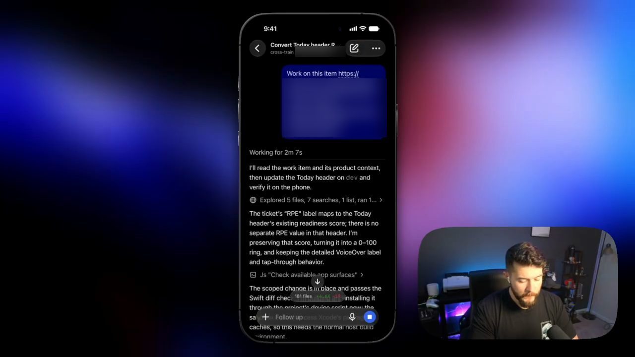 Chat Codex trên iPhone: tin nhắn Work on this item kèm link Notion, Codex đang làm việc 2 phút 7 giây