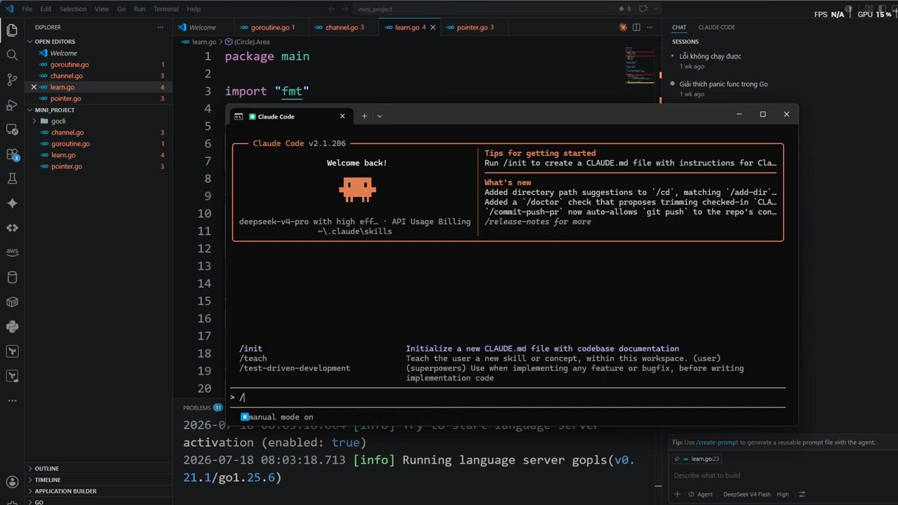 Claude Code trong VS Code, gõ dấu gạch chéo hiện danh sách lệnh