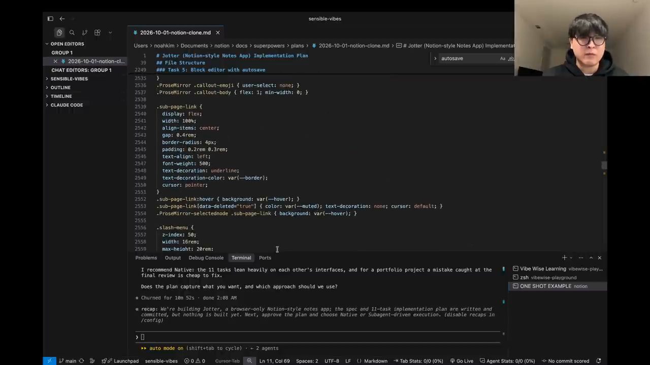 File implementation plan mở trong editor, đang ở dòng hơn 2500 với CSS cho sub-page-link và slash-menu