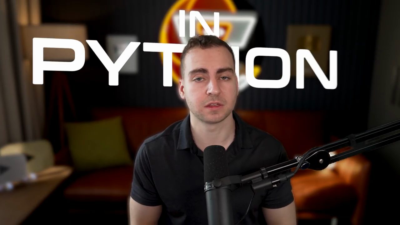 Tim Ruscica nói trước camera, chữ IN PYTHON lớn phía sau