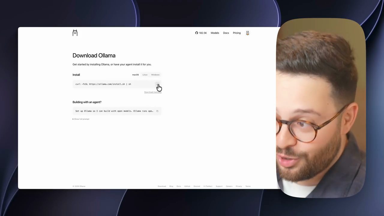 Trang Download Ollama với tab macOS và lệnh cài bằng curl