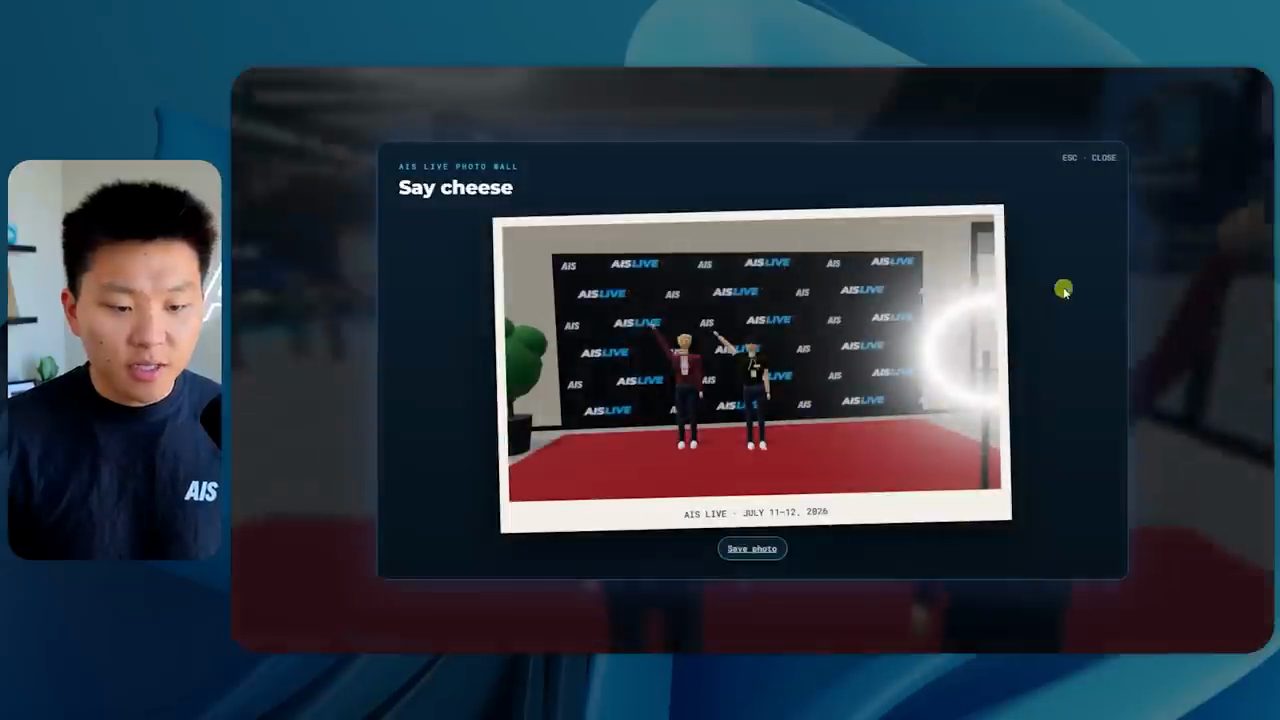 Hộp thoại Say cheese của AIS Live Photo Wall, hiện ảnh hai nhân vật trước phông AIS Live trên thảm đỏ, nút Save photo