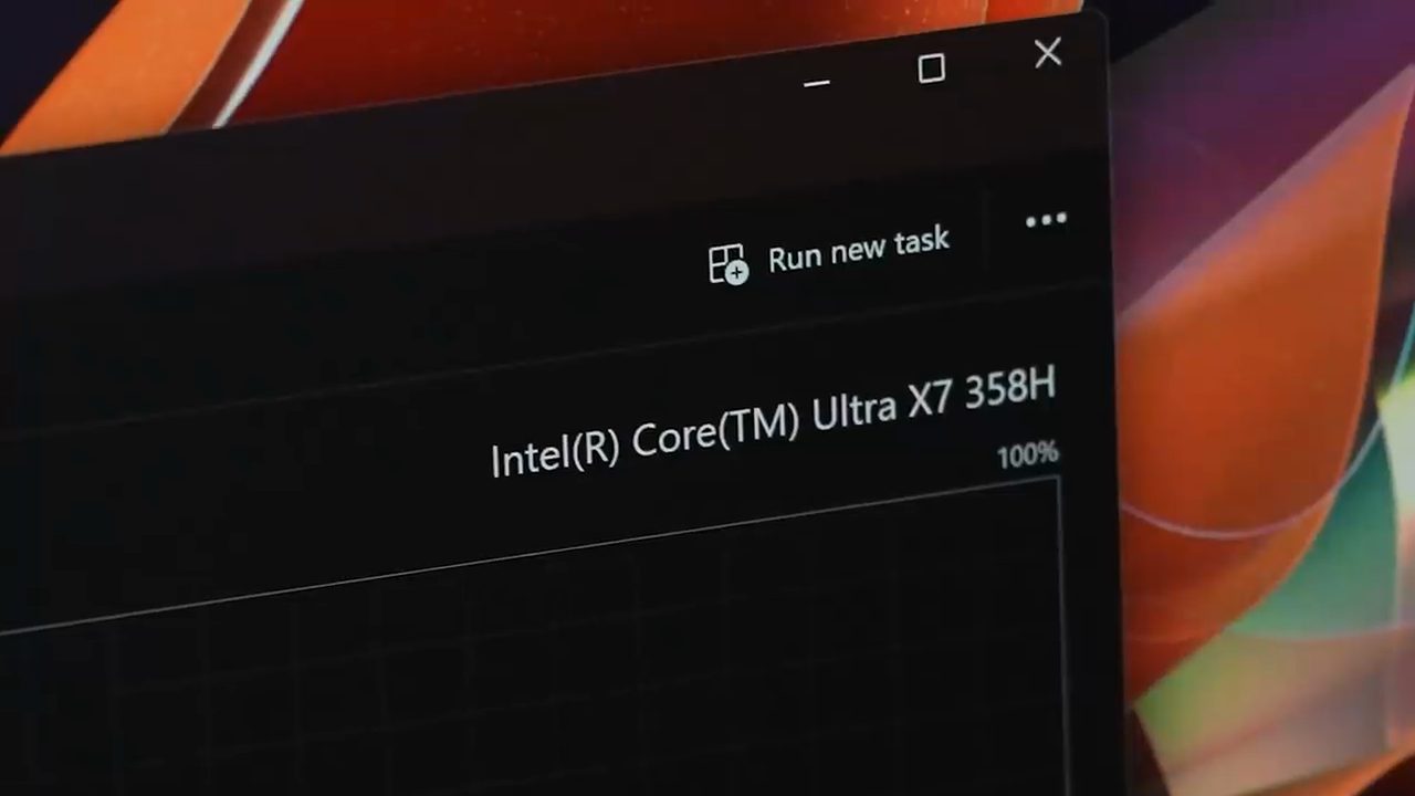 Task Manager của Windows hiển thị Intel Core Ultra X7 358H
