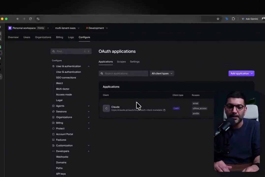 Trang OAuth applications trong Clerk Dashboard với một client tên Claude