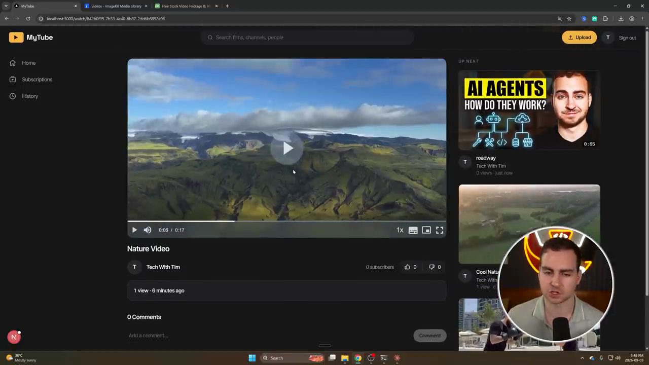 Trang watch của MyTube với video phong cảnh núi, thanh điều khiển player, nút like, dislike và cột Up next