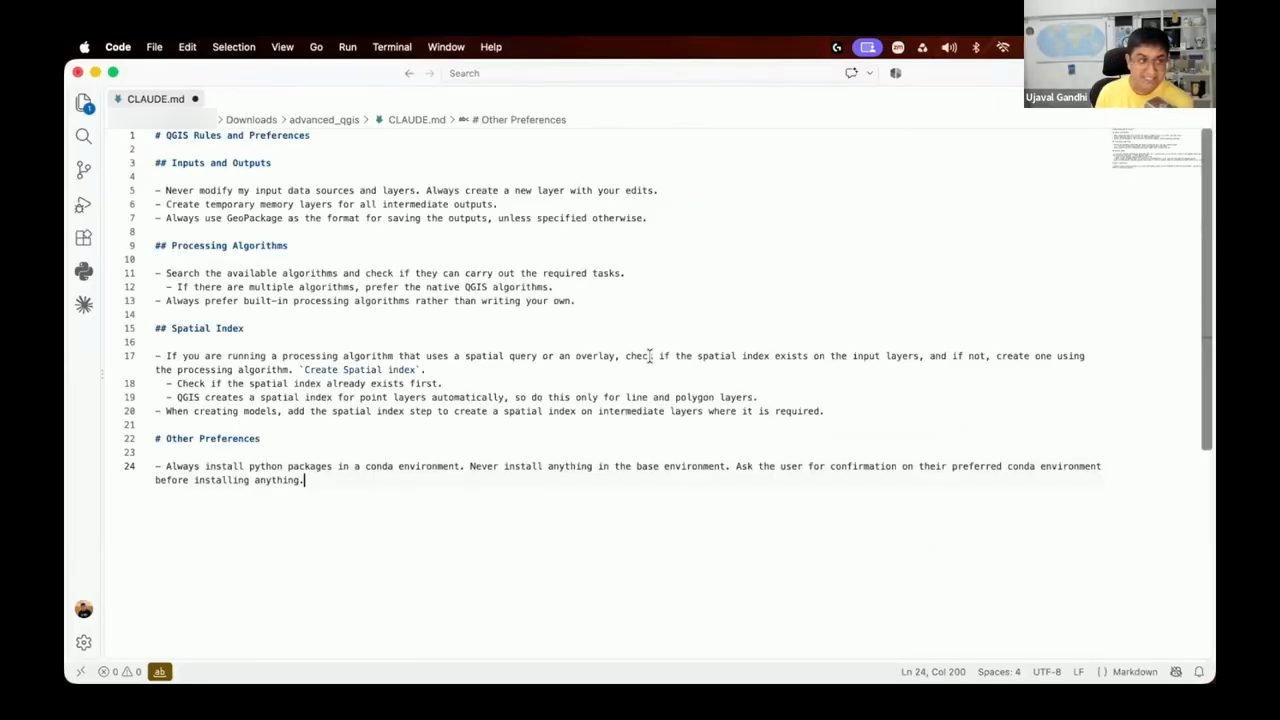 VS Code mở file CLAUDE.md với các mục QGIS Rules and Preferences