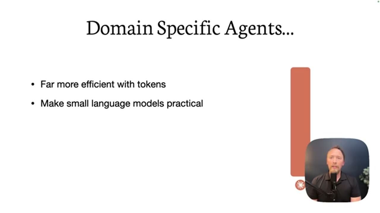 Slide Domain Specific Agents với hai gạch đầu dòng và một cột cam rất cao bên cạnh