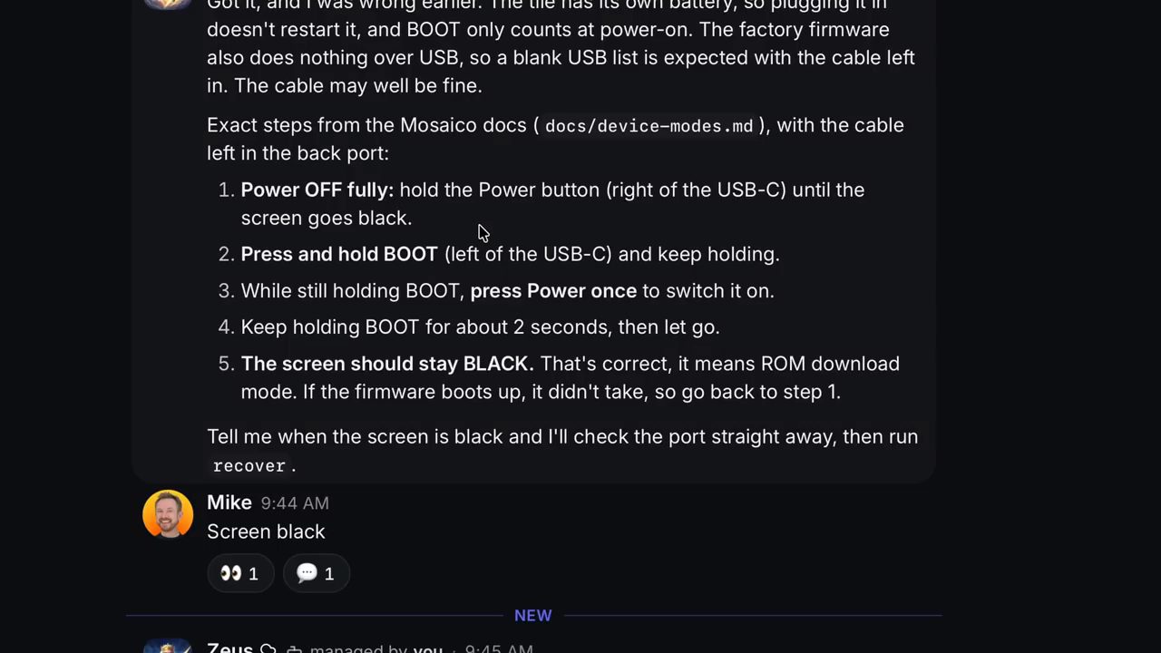Agent liệt kê năm bước vào ROM download mode từ tài liệu Mosaico, Mike trả lời Screen black