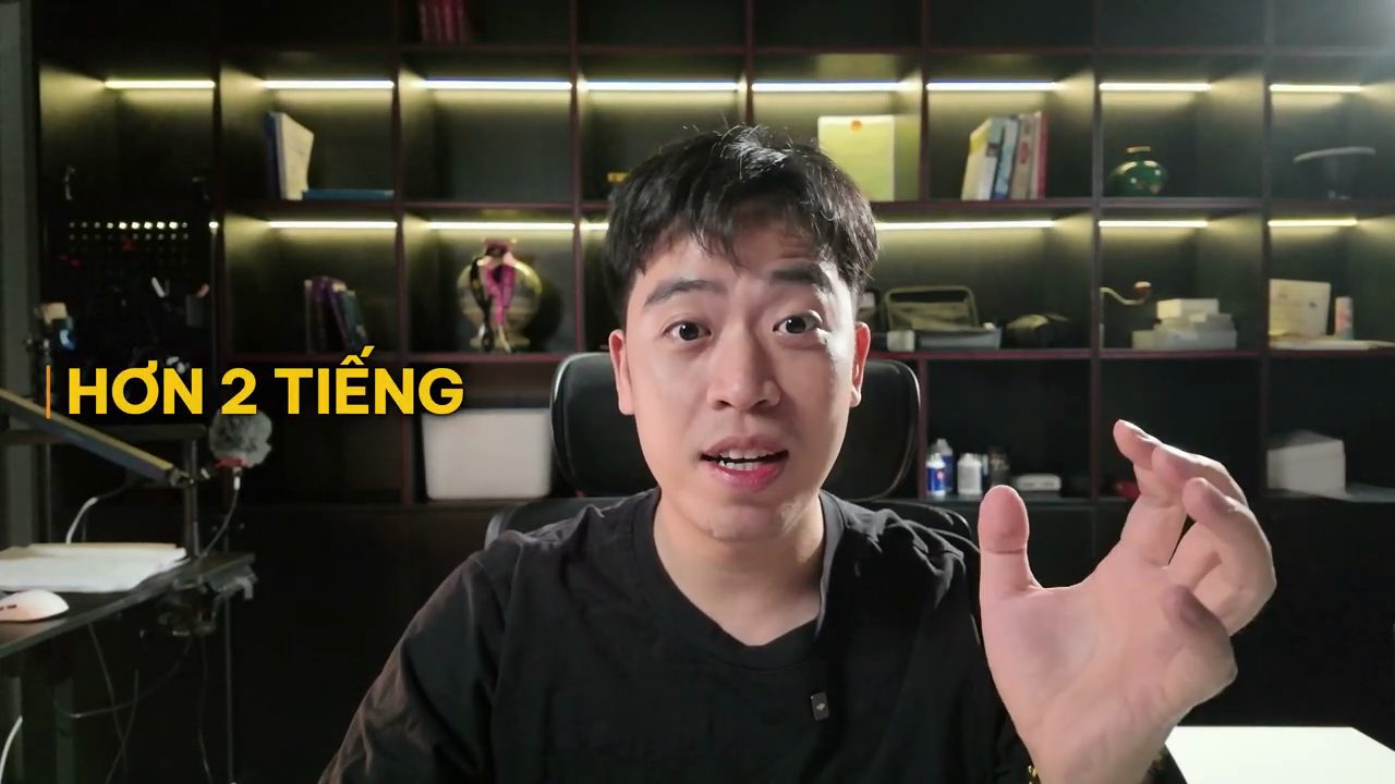 Thanh Trần nói về thời gian chạy, chữ HƠN 2 TIẾNG trên màn hình